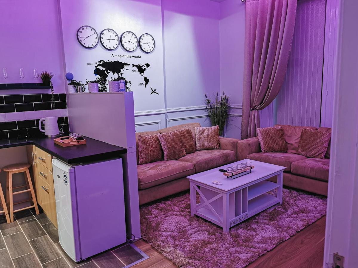 Luxurious 3 Bedroom Apartment: Heart Of Westend Glasgow