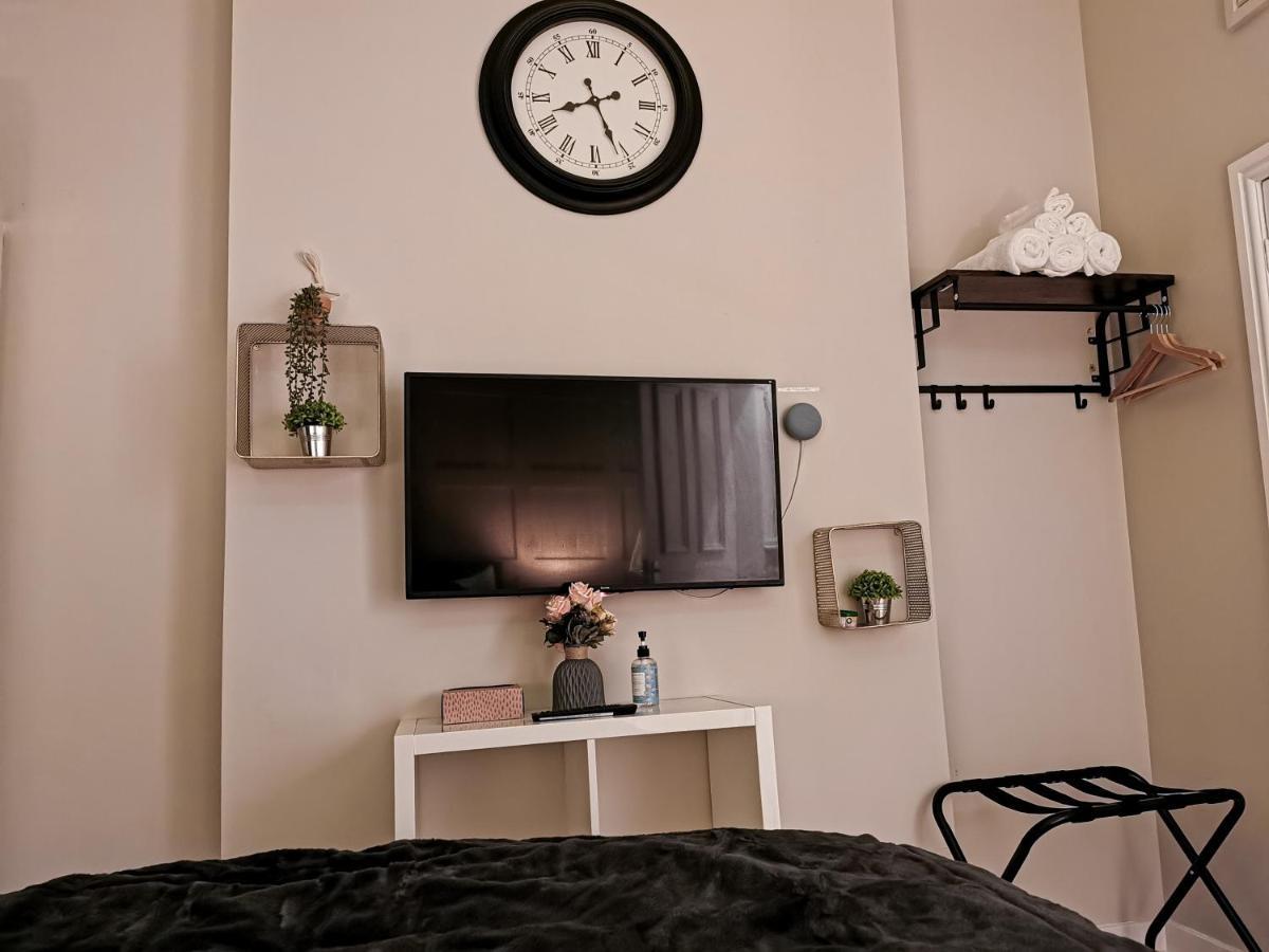 Luxurious 3 Bedroom Apartment: Heart Of Westend *