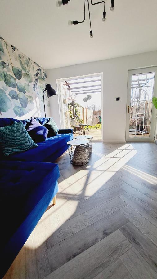Apartment Beautiful 2bed House With Garden, Walking Distance To Town - Free Parking