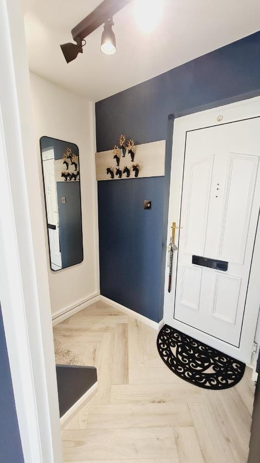 Beautiful 2bed House With Garden, Walking Distance To Town - Free Parking Glasgow