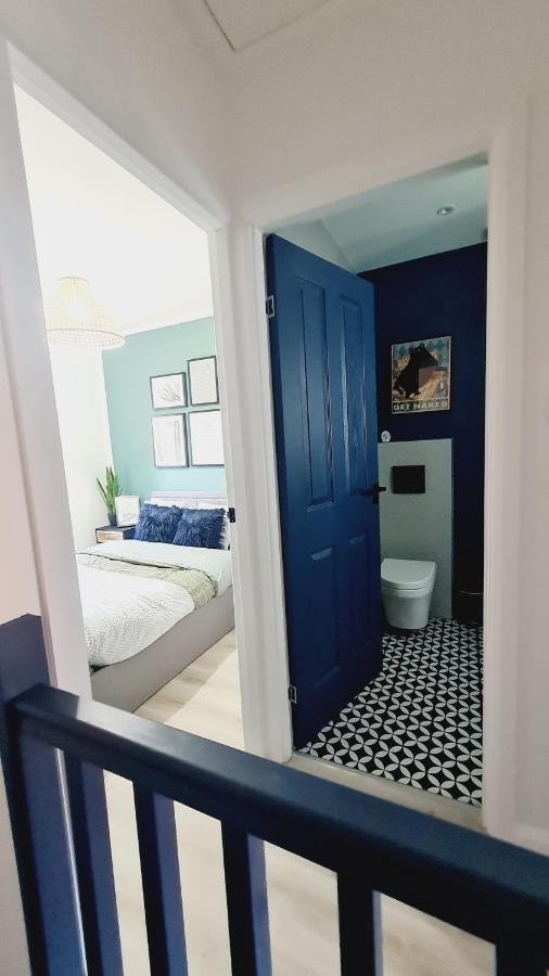 Beautiful 2bed House With Garden, Walking Distance To Town - Free Parking * Glasgow