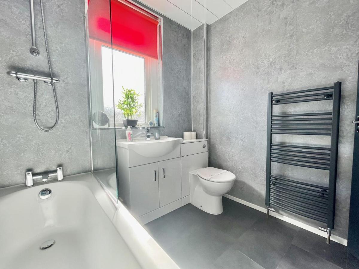 Apartment 2 Bed House In Outskirts Of *