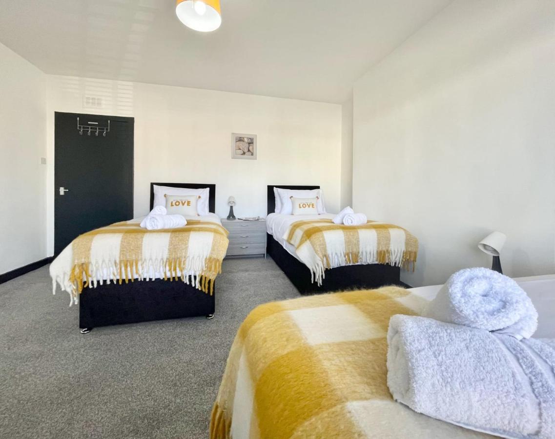 Apartment 2 Bed House In Outskirts Of
