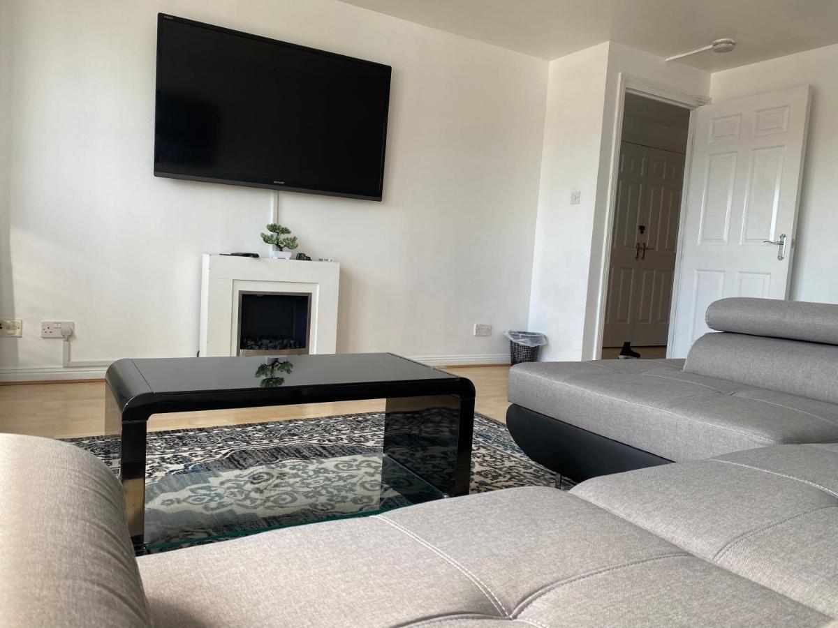 Prime Central Location 2bedapartmentsecure Parking Glasgow