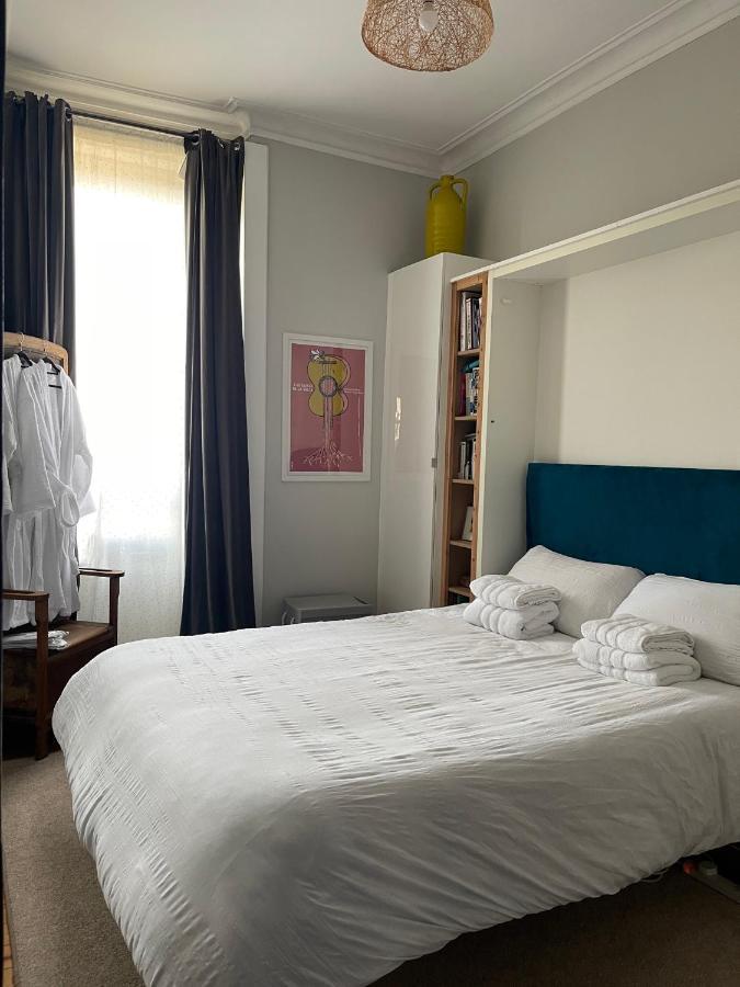 Traditional Close To Centre & Hampden Apartment *