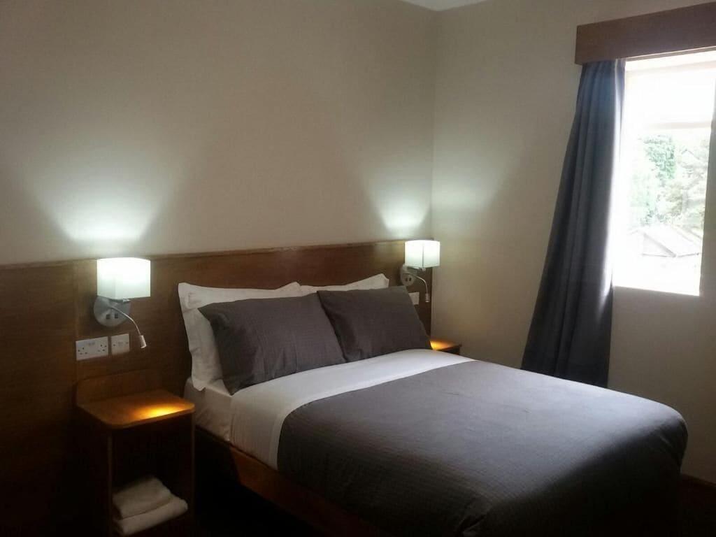 Crosshill House 4* Glasgow