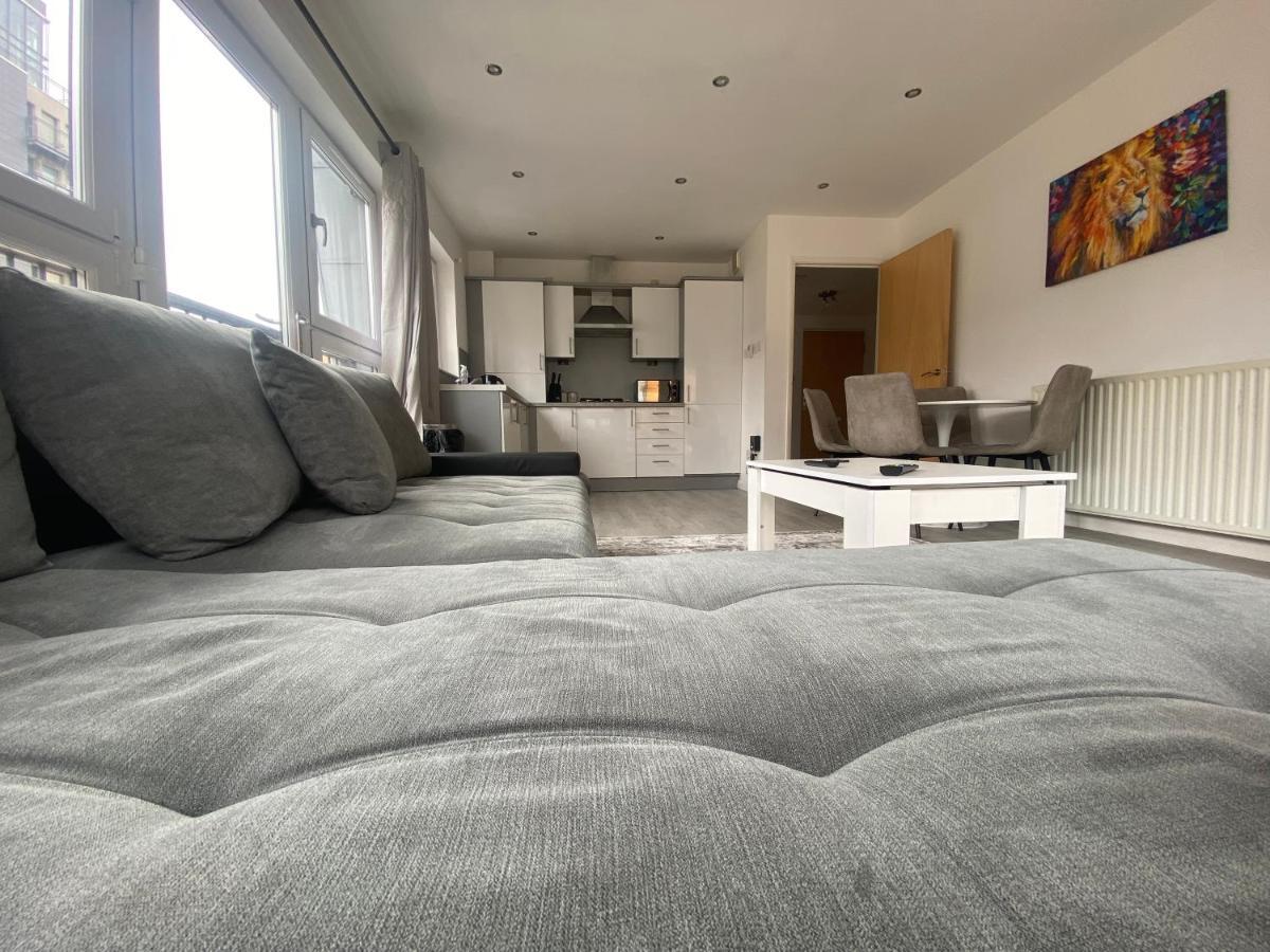 Apartment Not On Market Unable To Take Bookings Glasgow