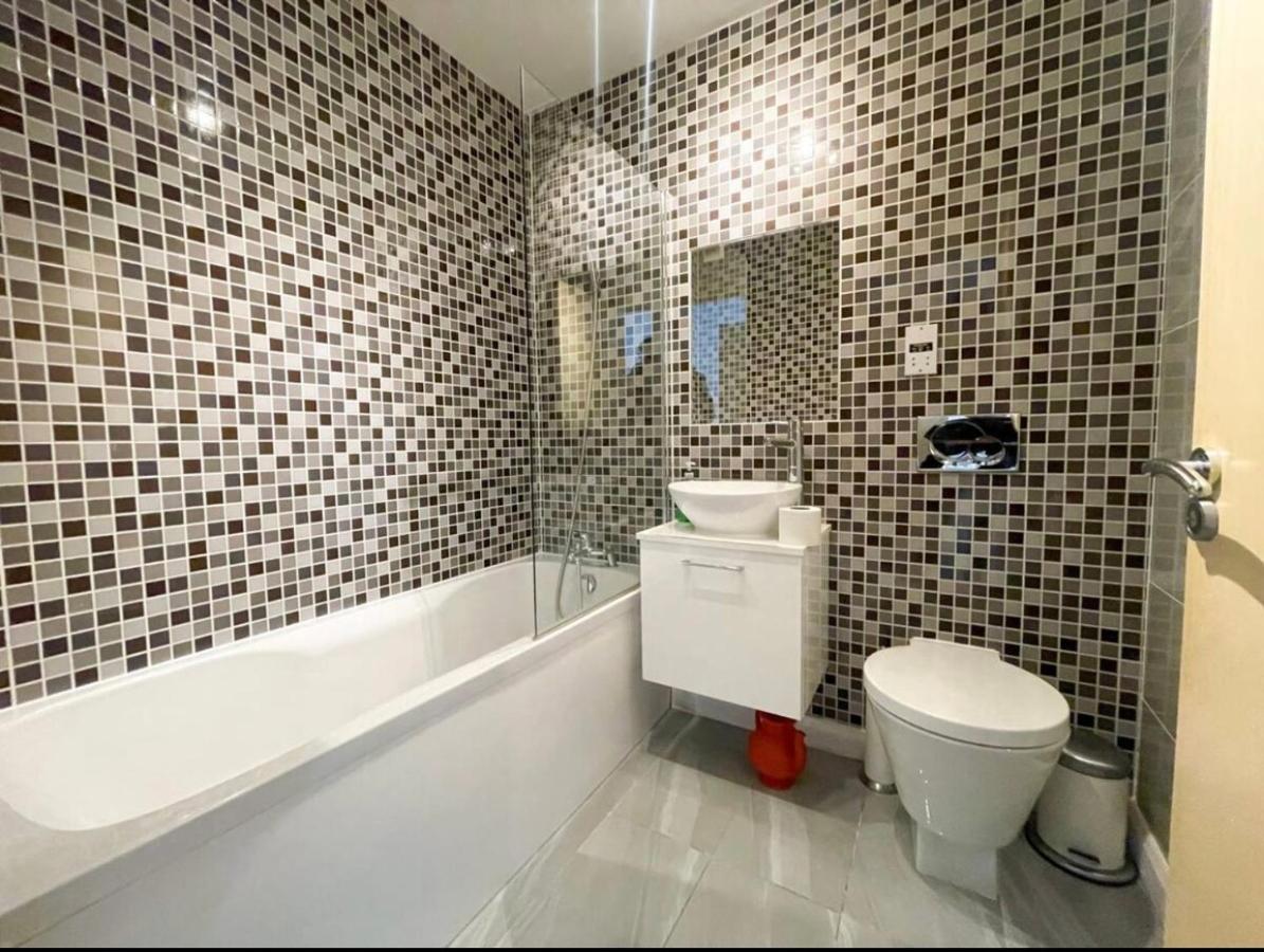 Not On Market Unable To Take Bookings Glasgow