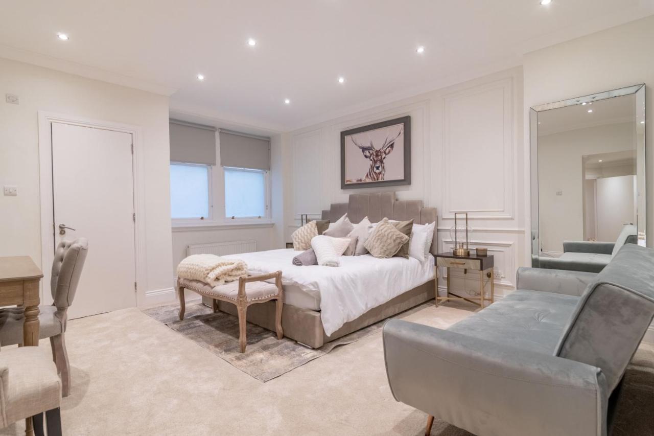 Large Blythswood * Glasgow