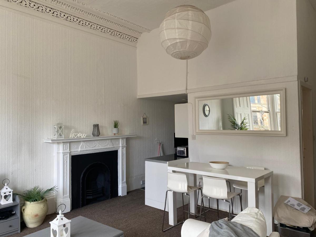 Captivating In Westend Uk Apartment Glasgow