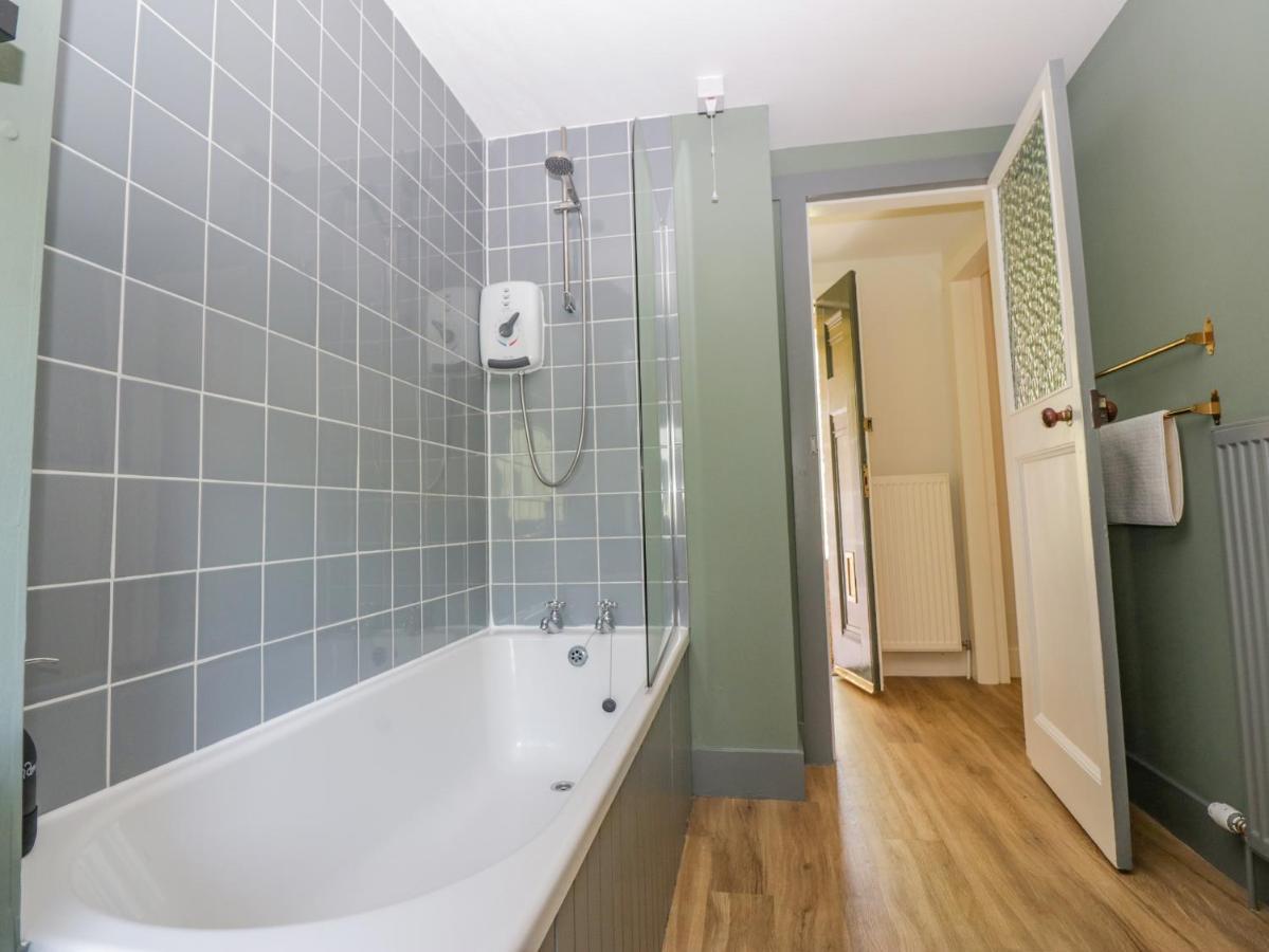 The Coach House - Holmwood Holiday home