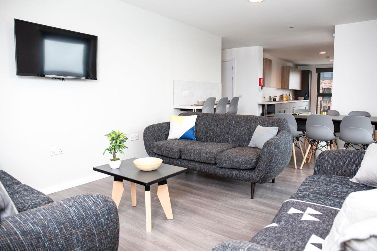 Canvas Glasgow: Private And With Shared Kitchen Near Centre *