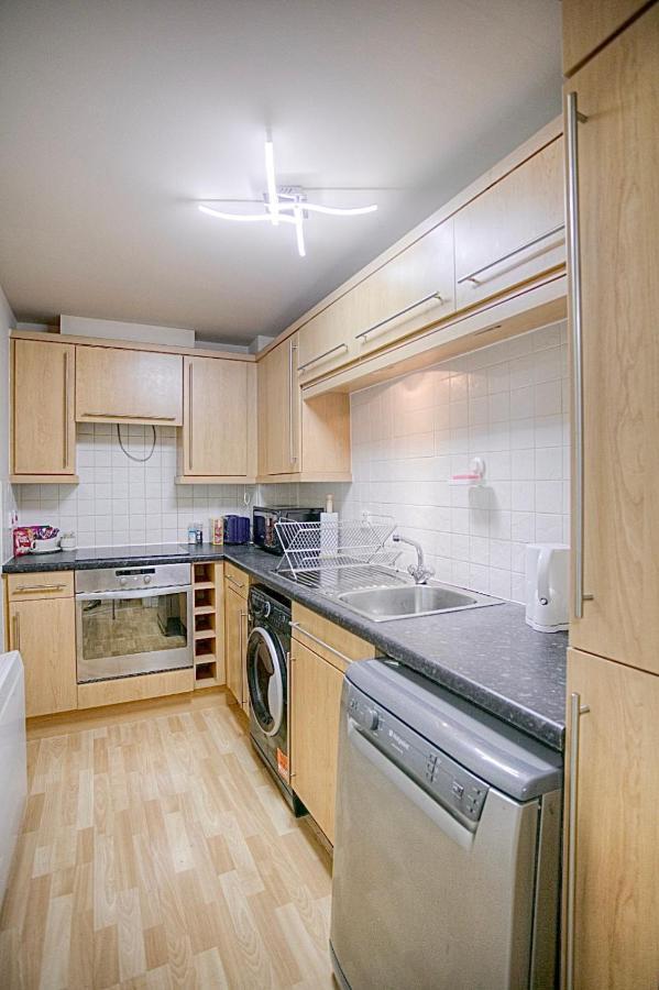 Apartment Spacious 2-bed Serviced With Free Secure Parking Central Sse Hydro *
