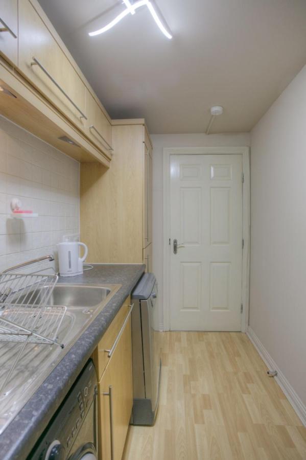Apartment Spacious 2-bed Serviced With Free Secure Parking Central Sse Hydro *