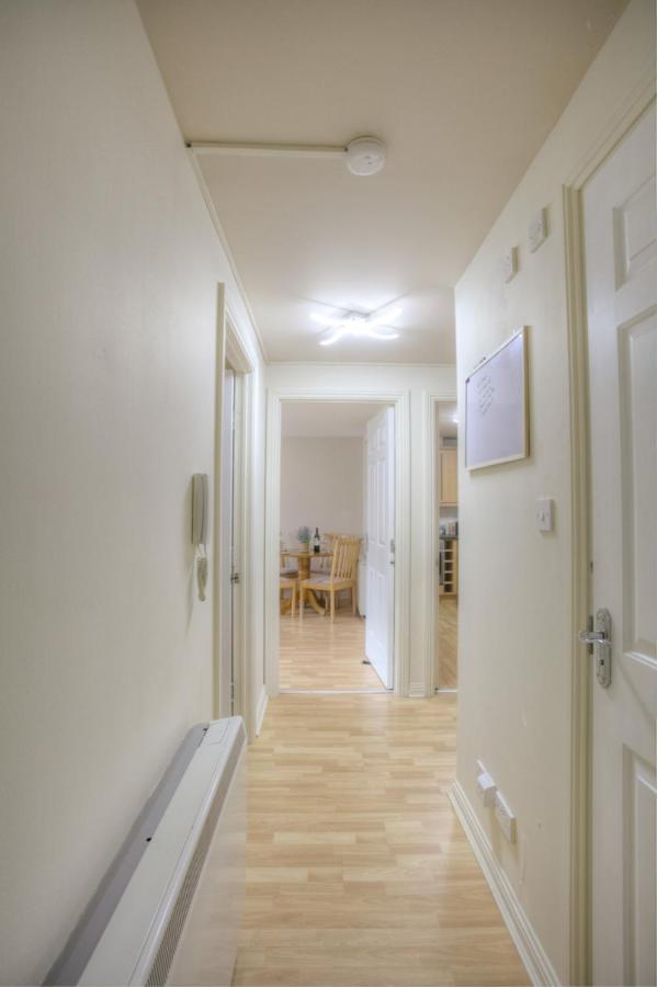 Spacious 2-bed Serviced With Free Secure Parking Central Sse Hydro Apartment *