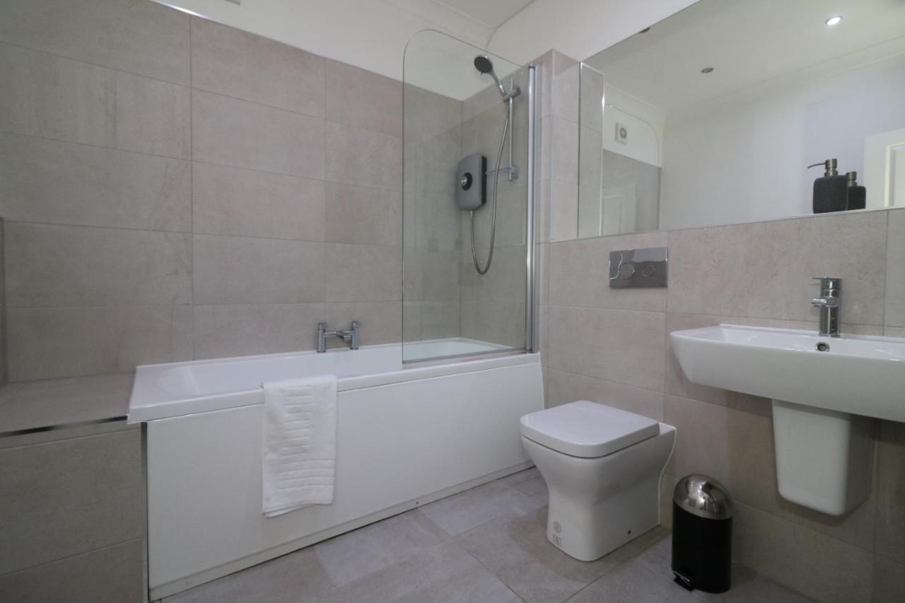Signature - Moss View Apartment *