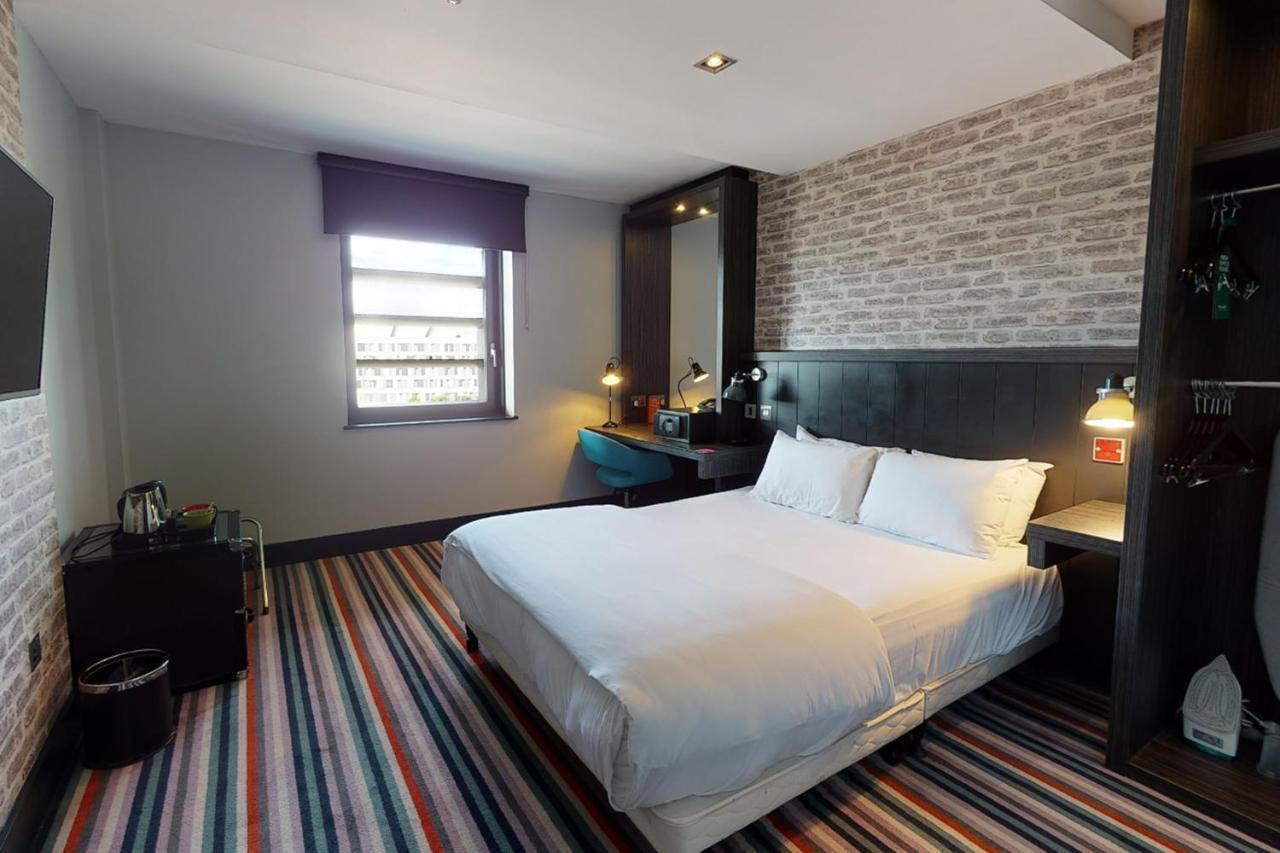 Hotel Village 4*