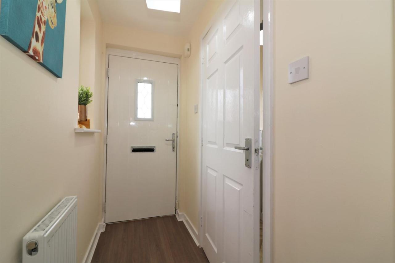 Signature - Harris House Apartment *