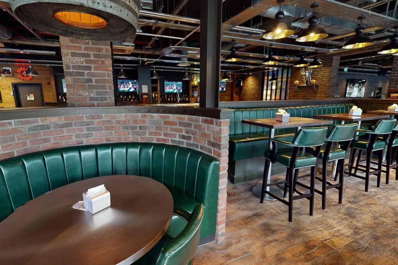 Village 4* Glasgow