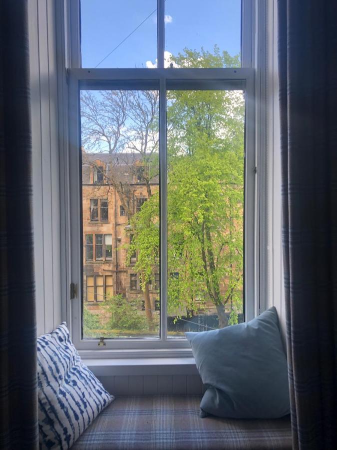 Beautiful Double In Idyllic West End Townhouse Homestay Glasgow
