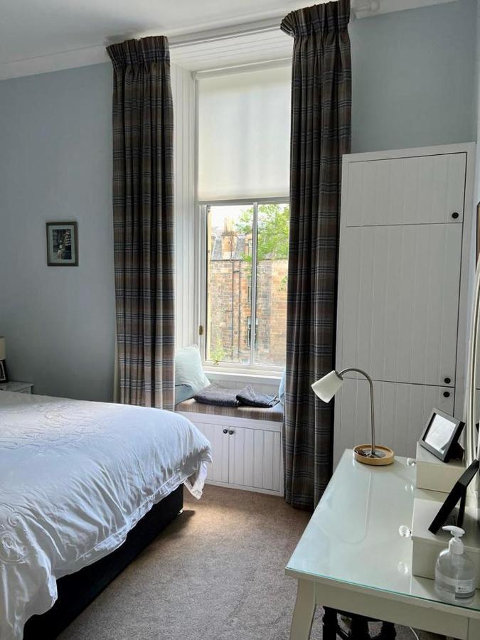 Homestay Beautiful Double In Idyllic West End Townhouse