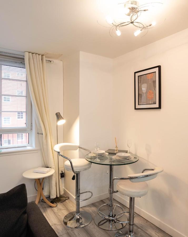 Modern Apartment, In The Heart Of Glasgow