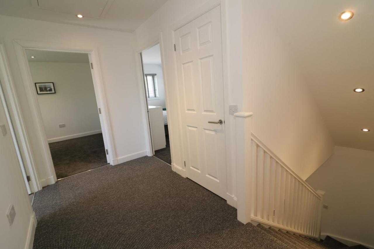 Apartment Signature - Railway House 5 Bed
