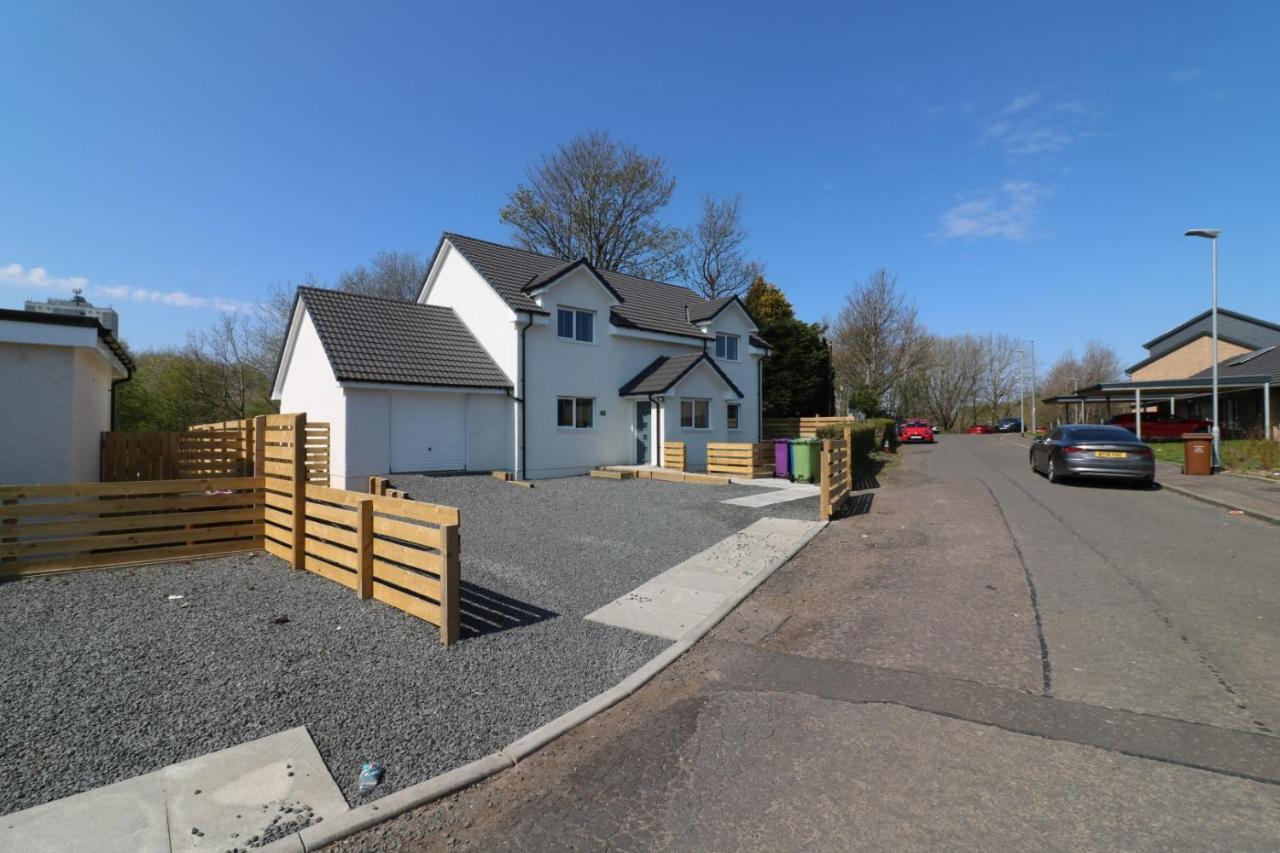 Signature - Railway House 5 Bed Glasgow