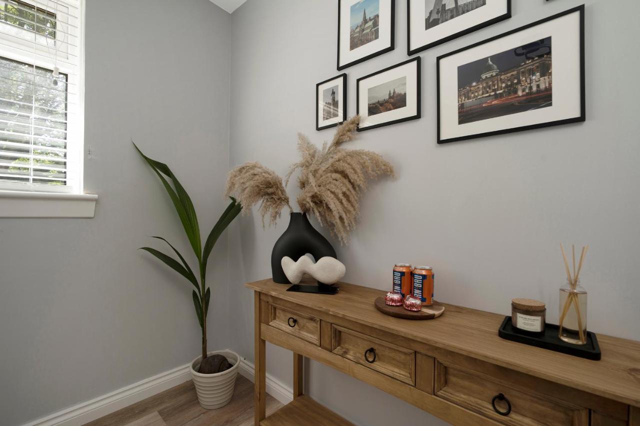 Luxury 1 Bedroom Serviced In Centre * Glasgow
