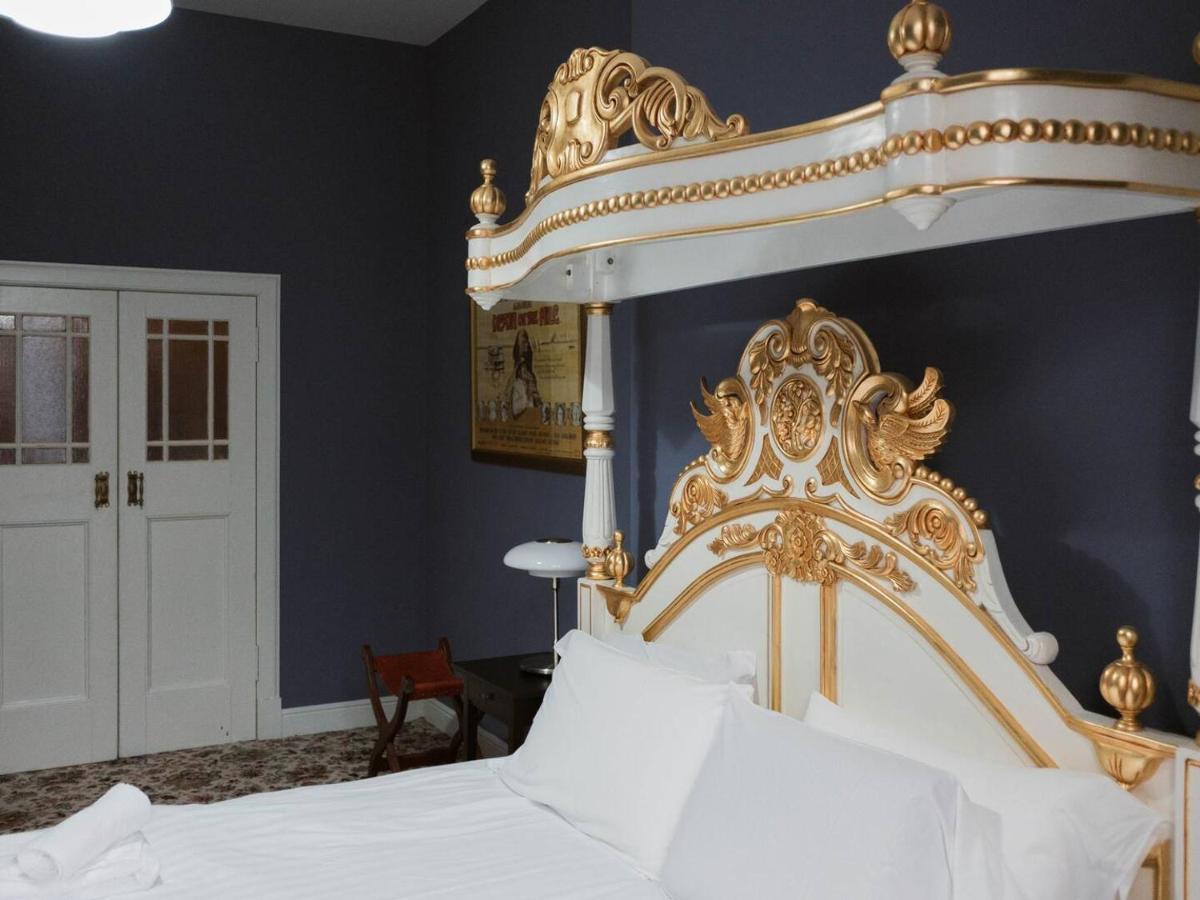 Pass The Keys Artistic And Stylish 2 Bedroom Flat In Centre * Glasgow