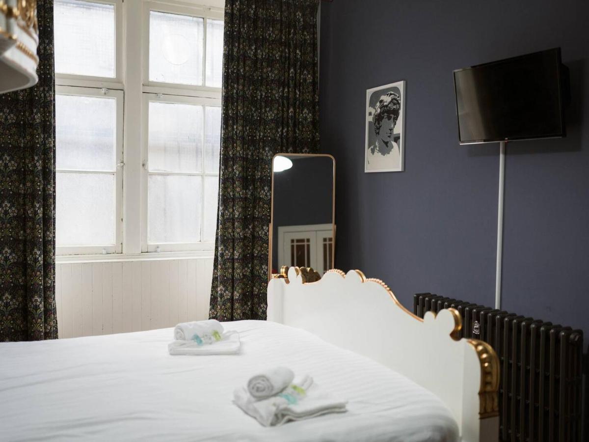 Pass The Keys Artistic And Stylish 2 Bedroom Flat In Centre Apartment *