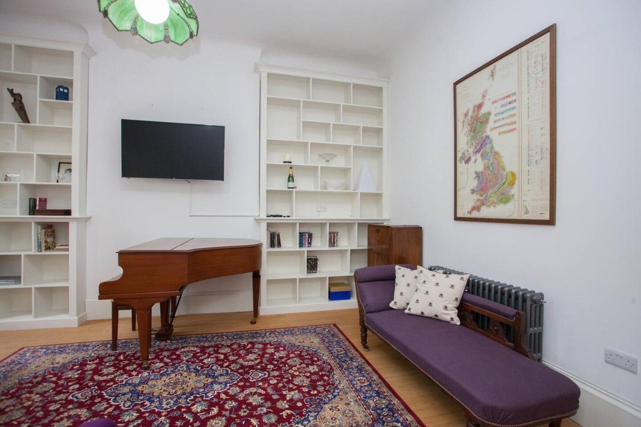 Apartment Pass The Keys Artistic And Stylish 2 Bedroom Flat In Centre