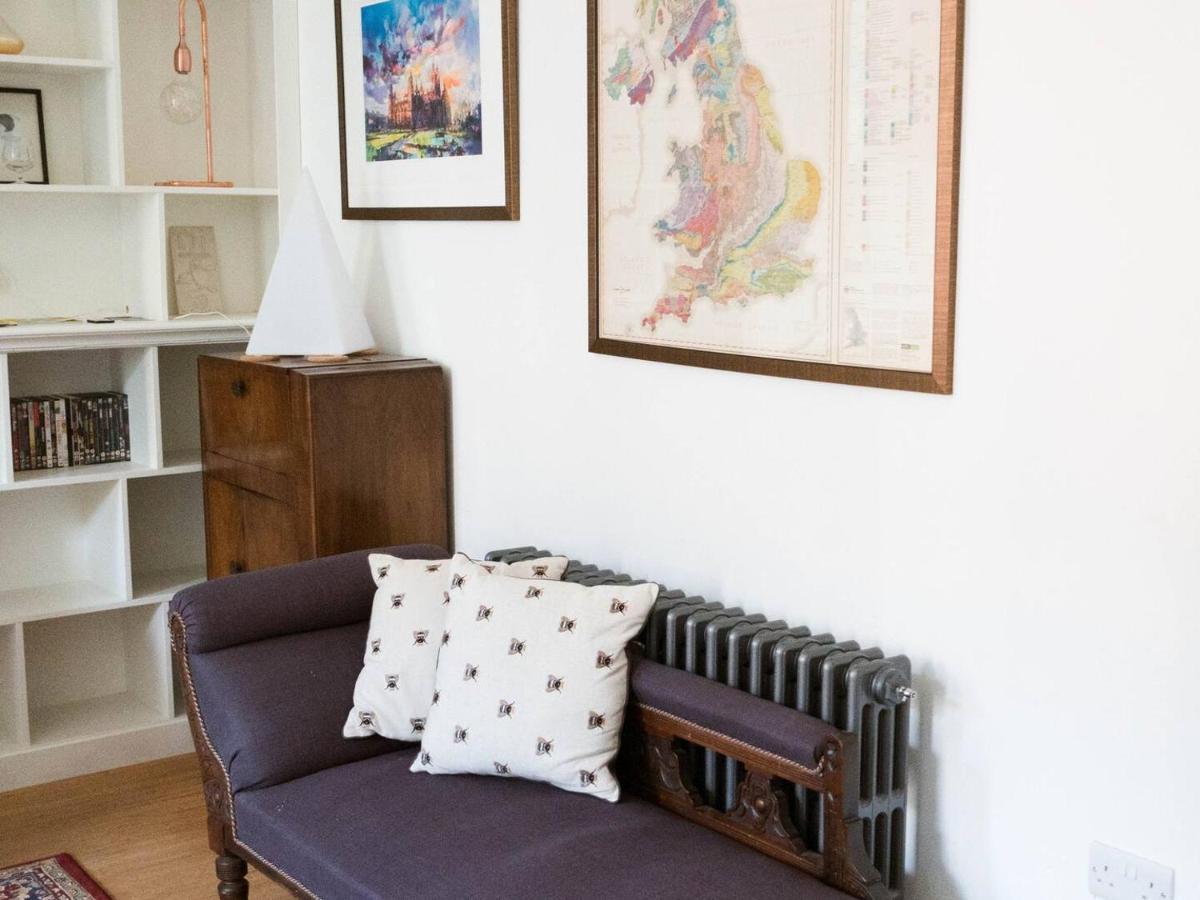 Pass The Keys Artistic And Stylish 2 Bedroom Flat In Centre Glasgow