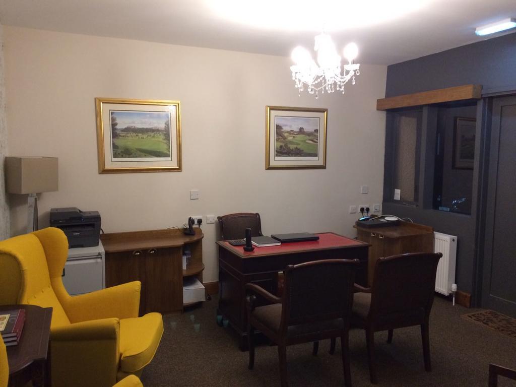 Crosshill House Hotel