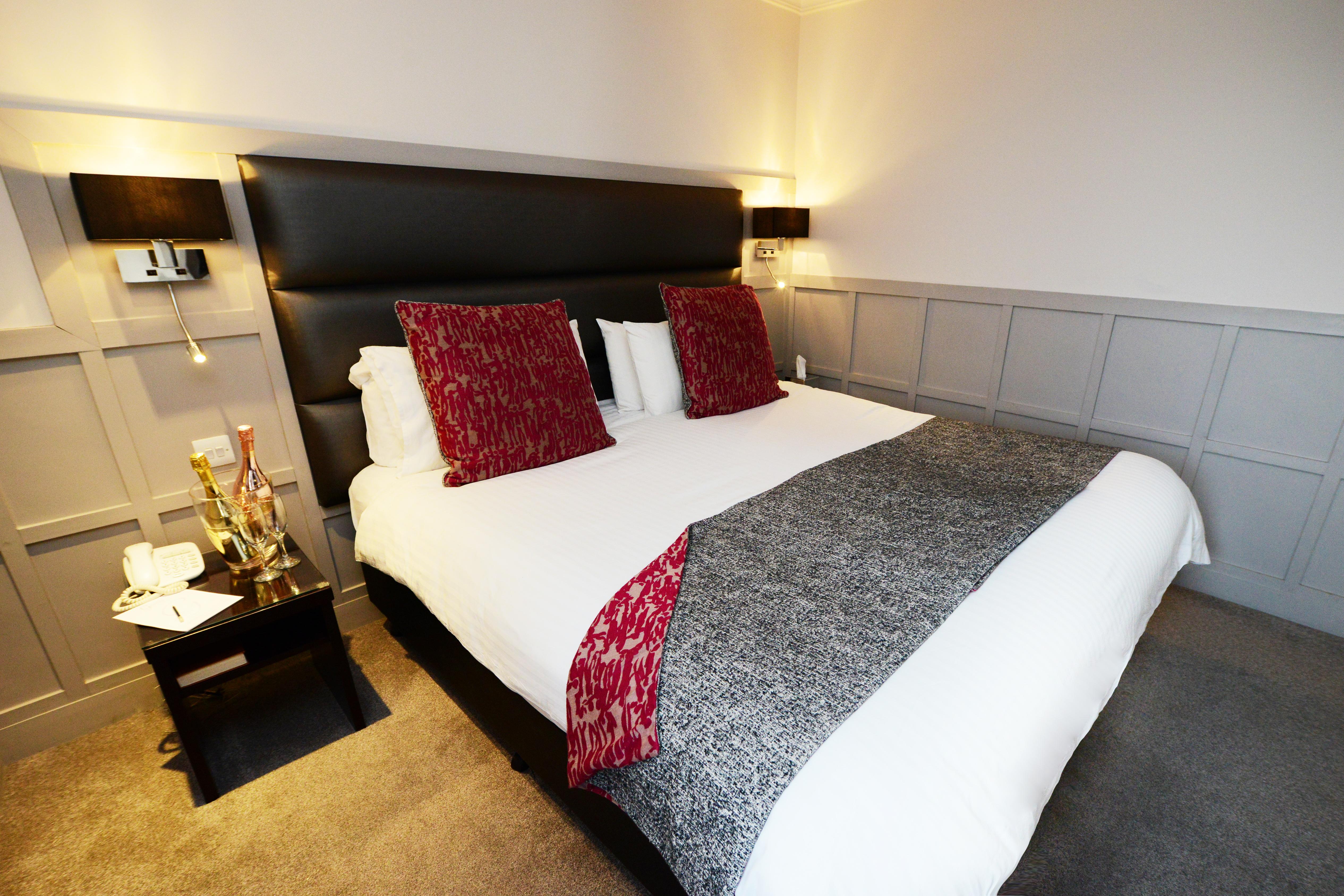Glynhill & Near Airport