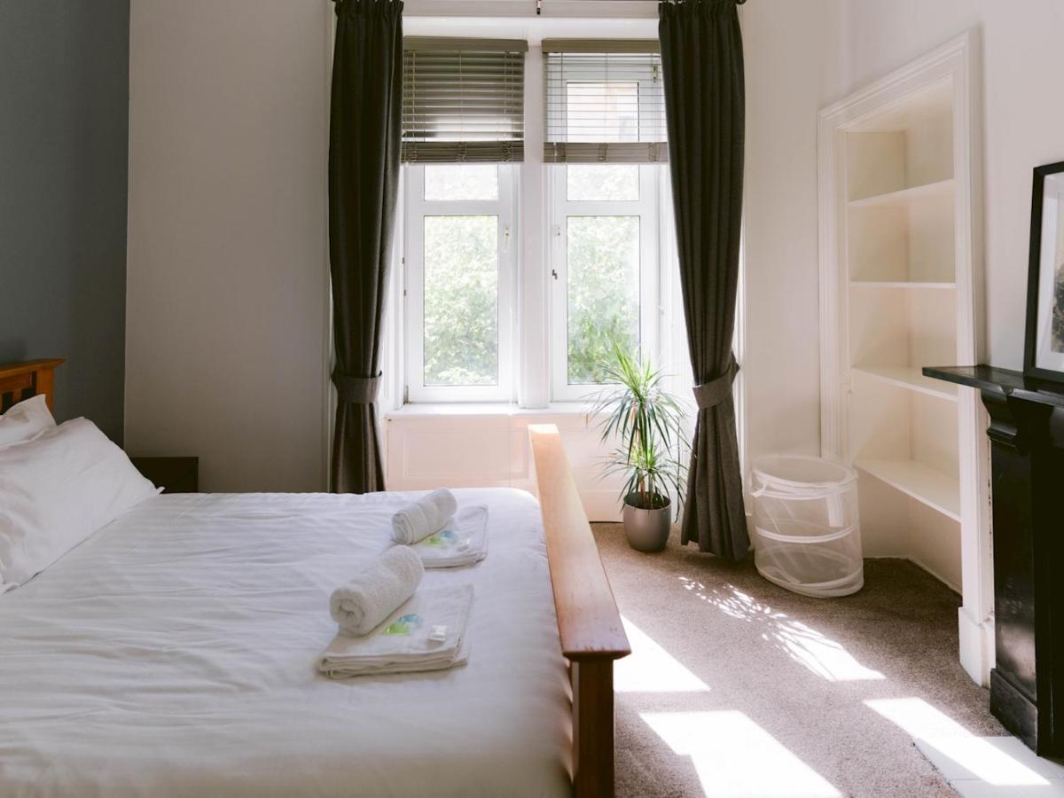 Pass The Keys 2 Bed In West End Apartment Glasgow