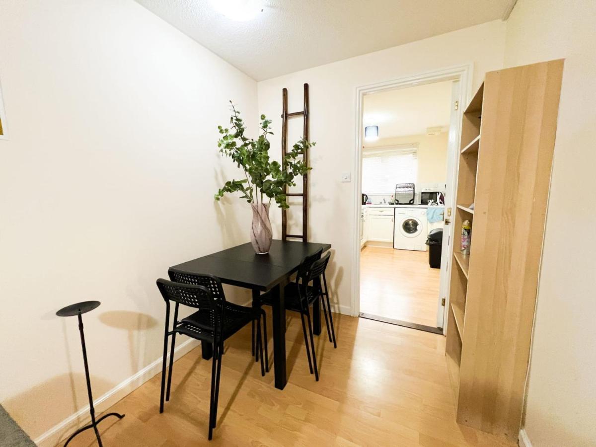 2 Bedroom - River Clyde - Parking * Glasgow