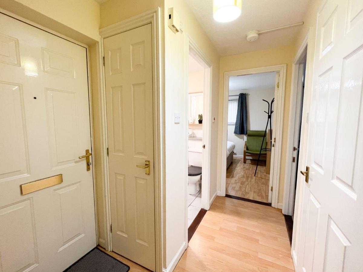 2 Bedroom - River Clyde - Parking Apartment