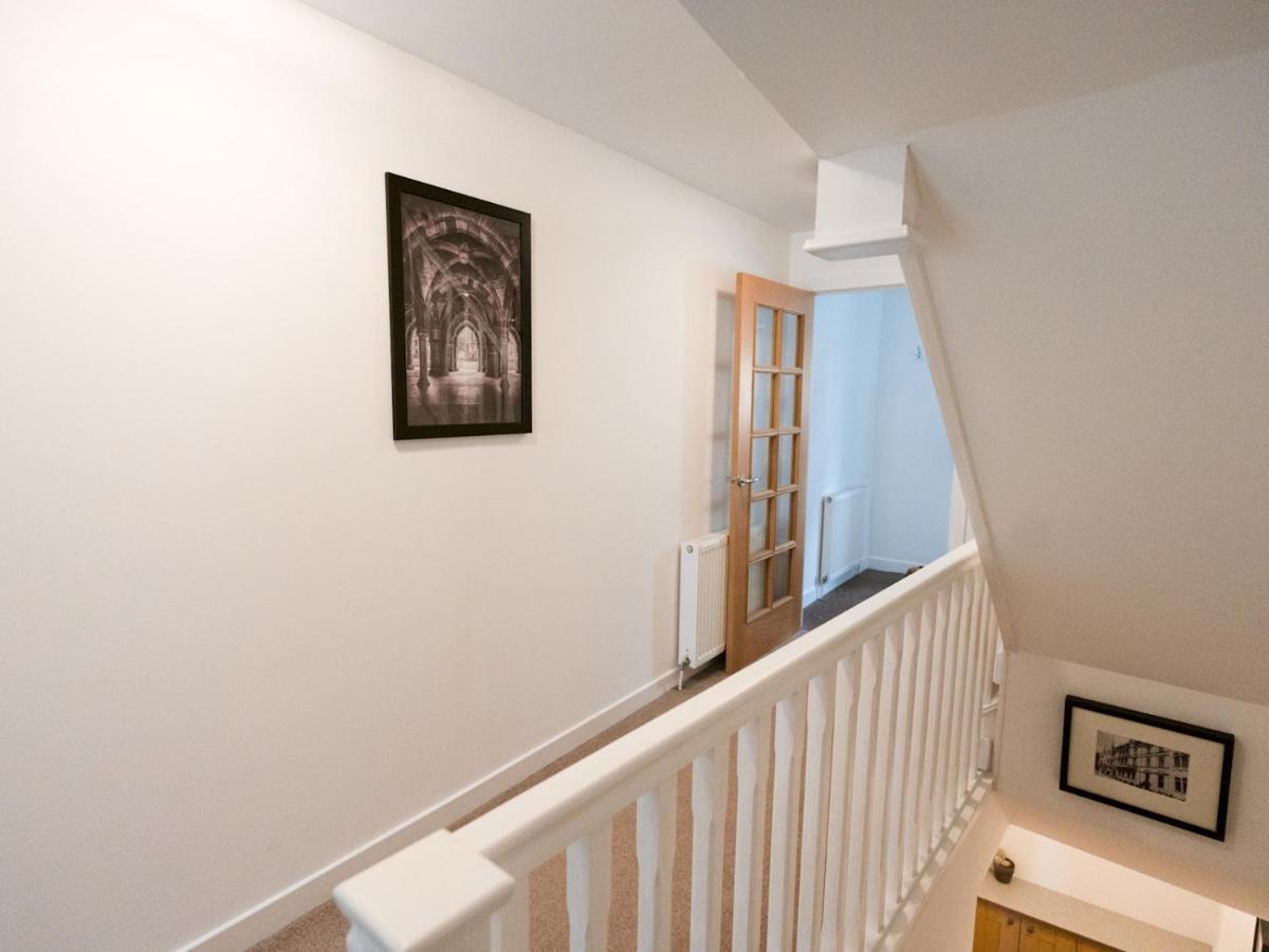 Pass The Keys Beautiful Unique 3bed Mews House Glasgow