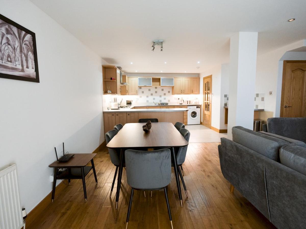 Holiday home Pass The Keys Beautiful Unique 3bed Mews House Glasgow