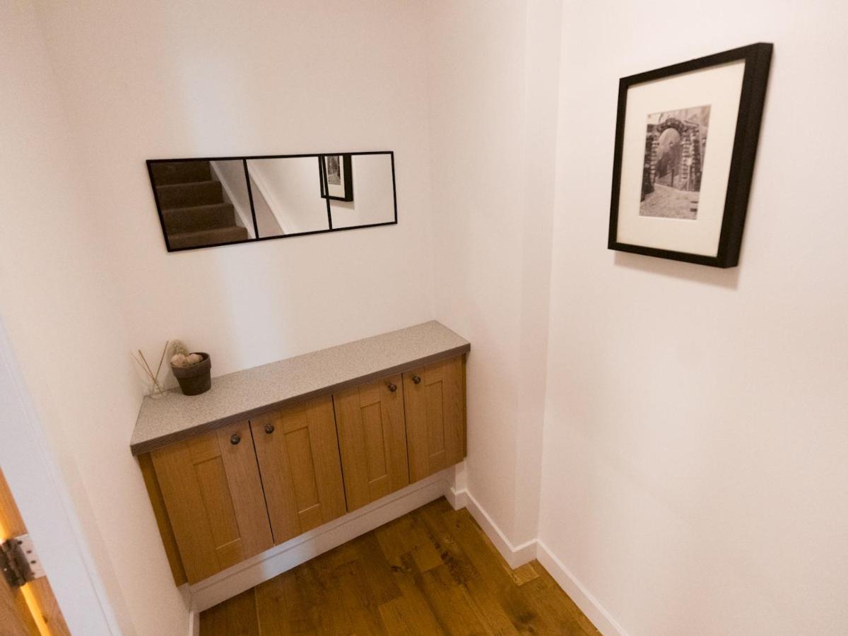 Pass The Keys Beautiful Unique 3bed Mews House Glasgow