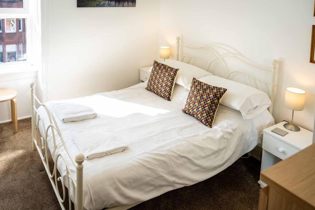 Charming 1-bed Southside Flat In Great Location *