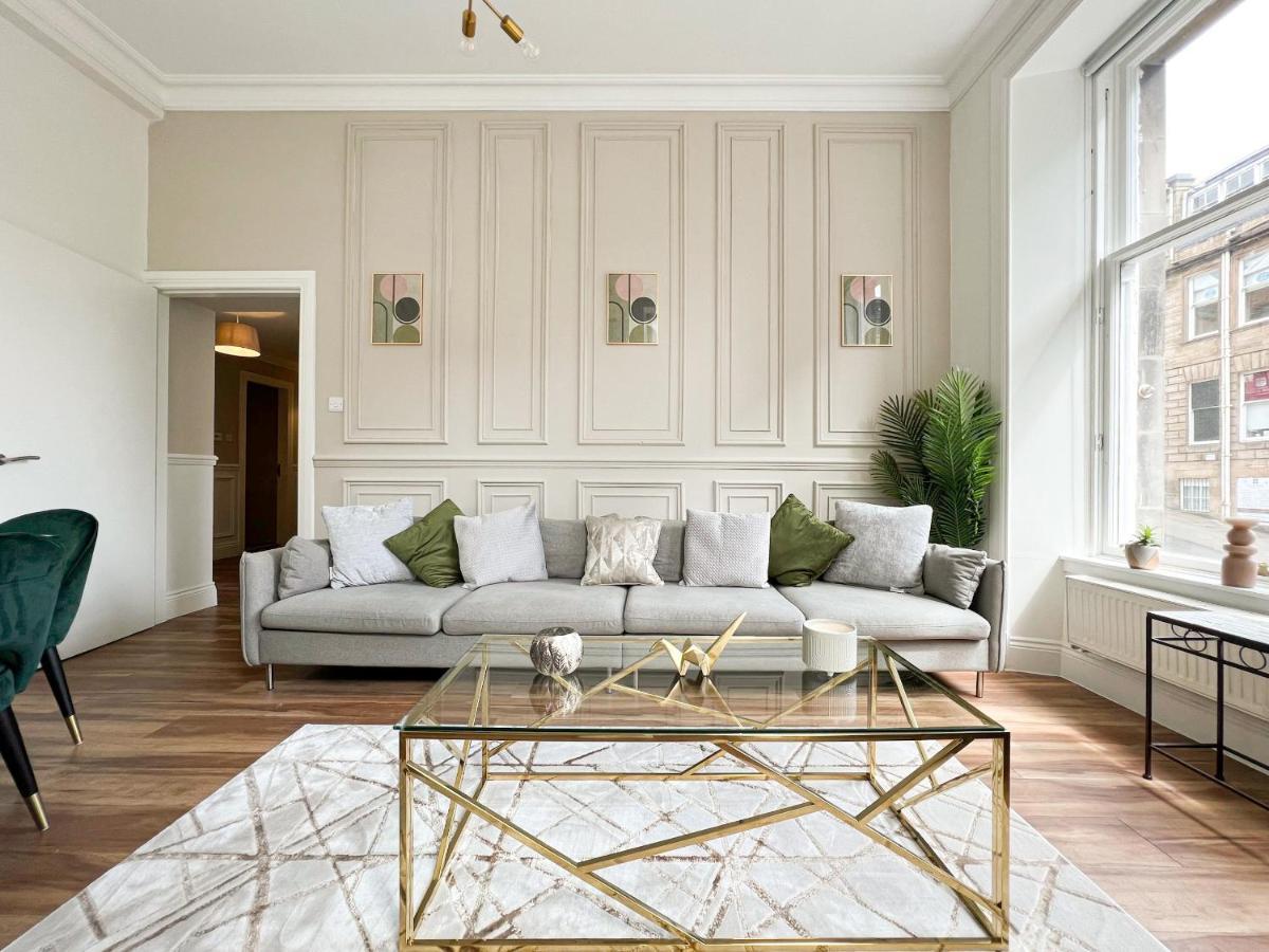Large Blythswood *