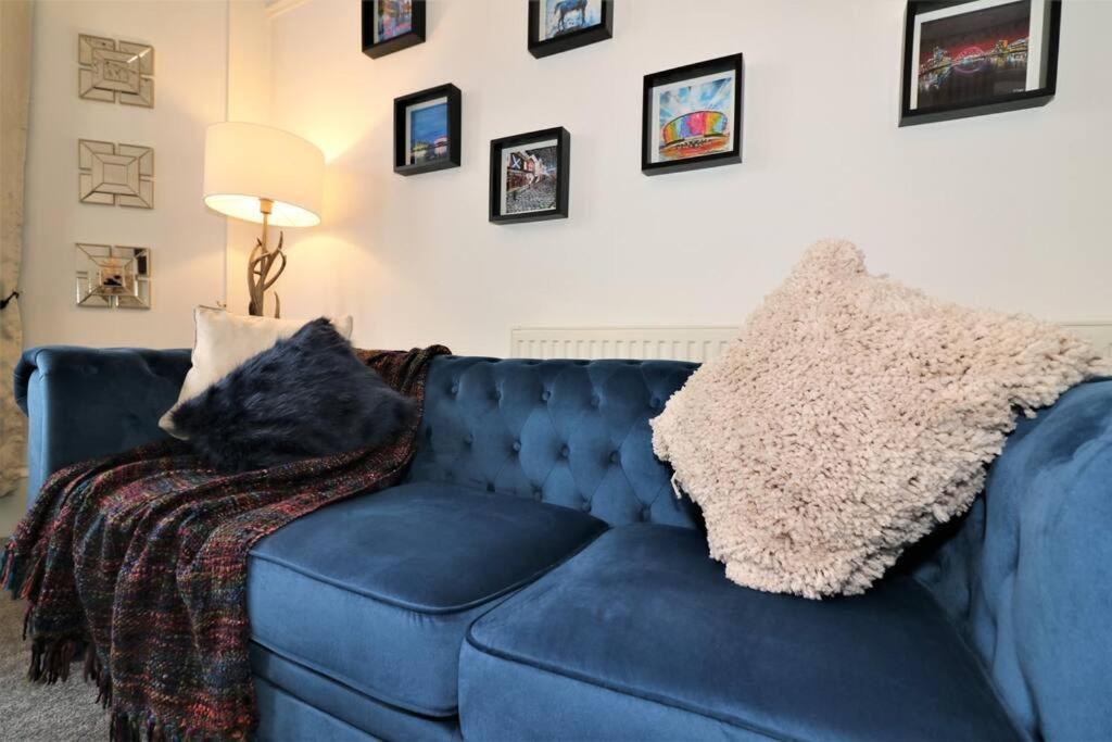 10 Bedrooms Pool Table Garden Piano Apartment