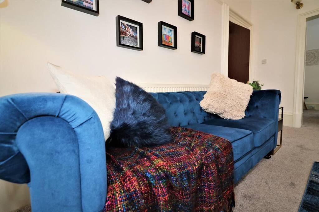 10 Bedrooms Pool Table Garden Piano Apartment