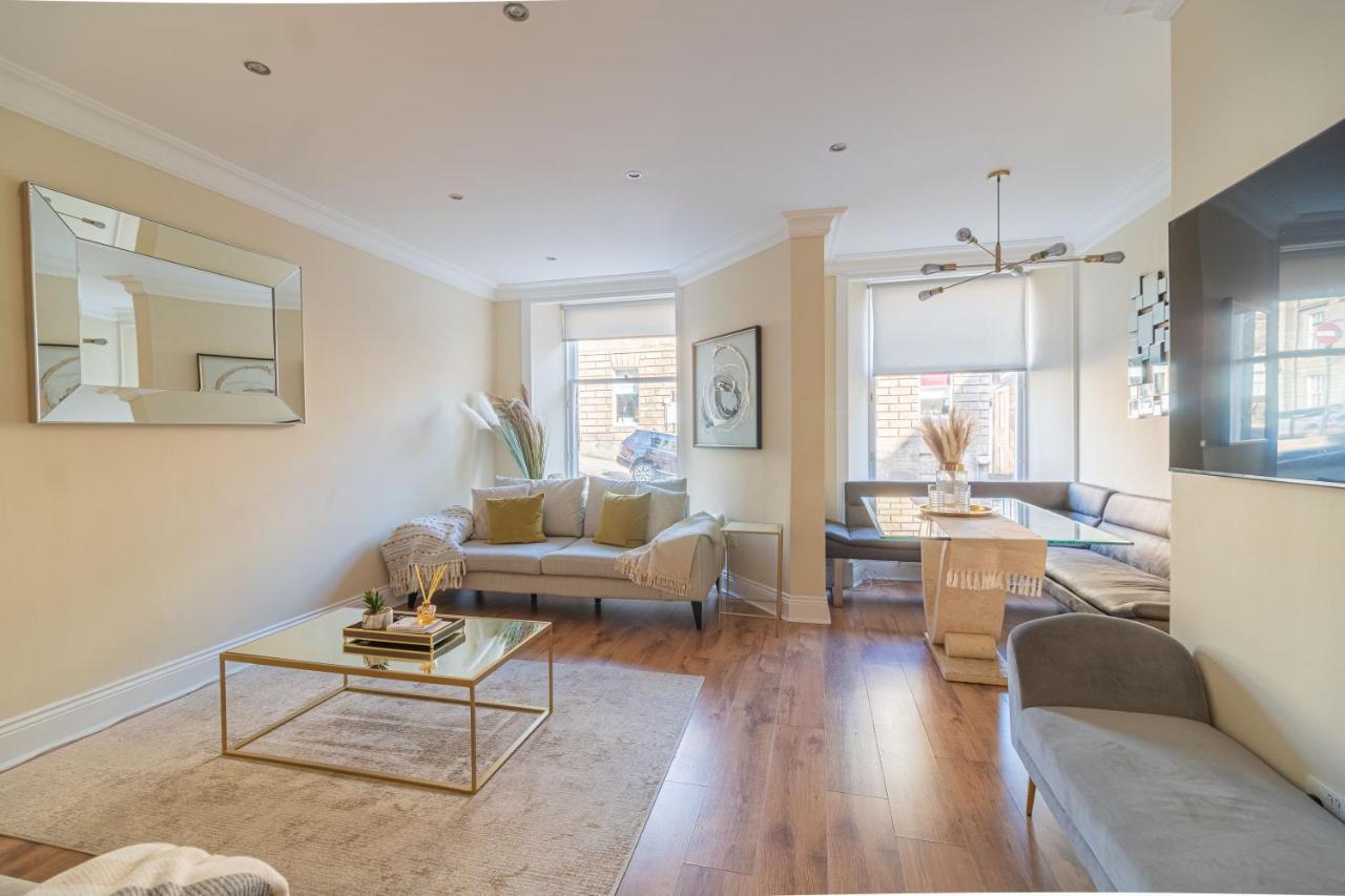 Large Blythswood * Glasgow