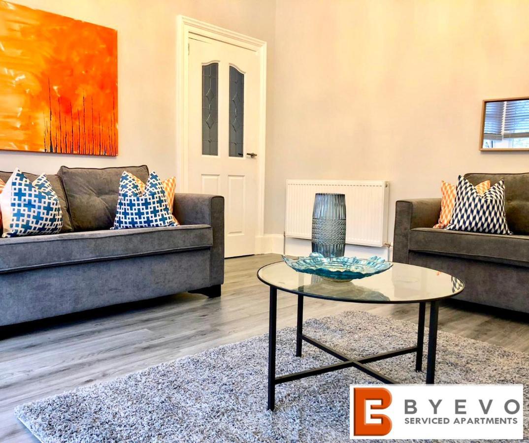 Holiday home Byevo Almar - Close To And Airport - Perfect For Contractors Or Large Groups *