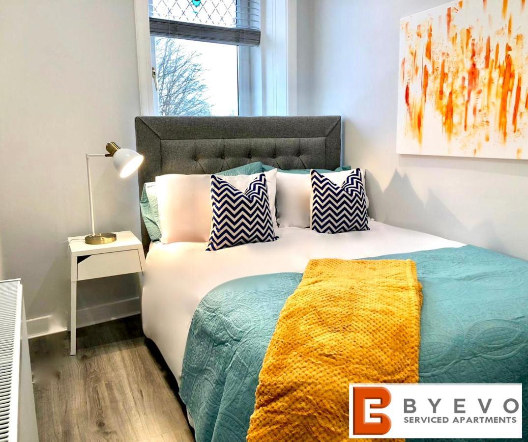 Holiday home Byevo Almar - Close To And Airport - Perfect For Contractors Or Large Groups *