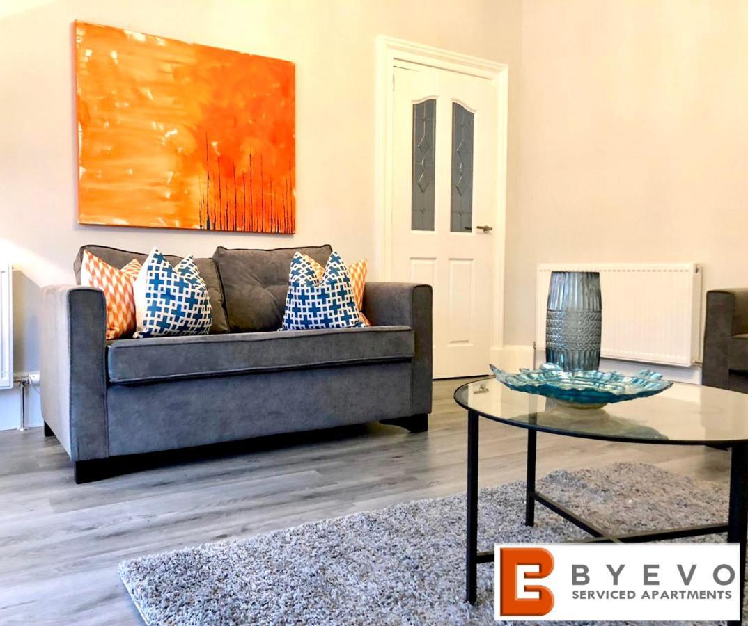 Holiday home Byevo Almar - Close To And Airport - Perfect For Contractors Or Large Groups *