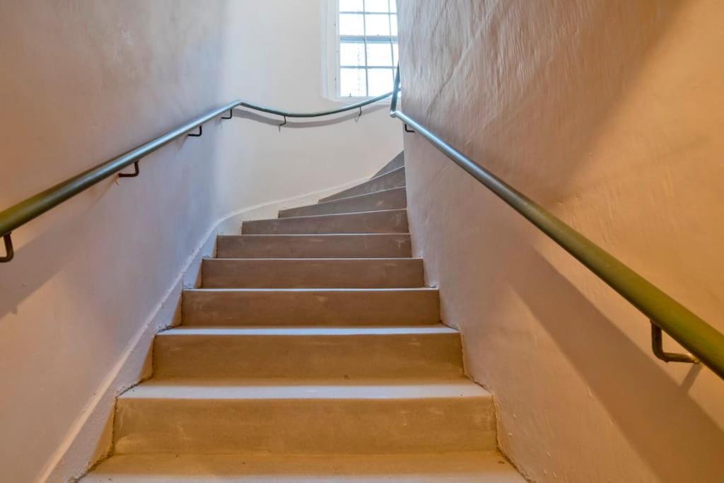 Apartment 20 Bath Street Studio 1 Glasgow